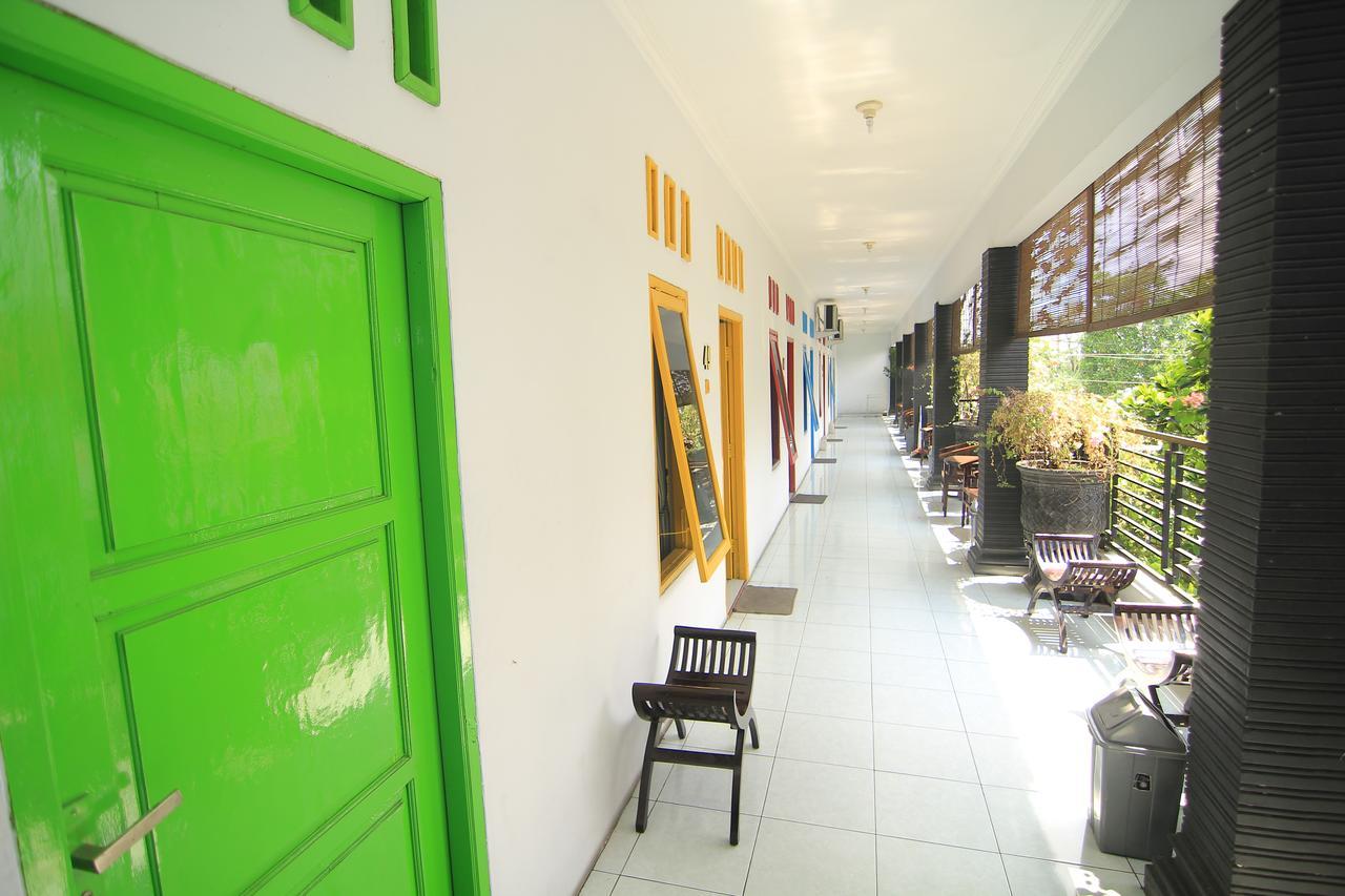 Hotel Boegenviel Syariah Lamongan 外观 照片